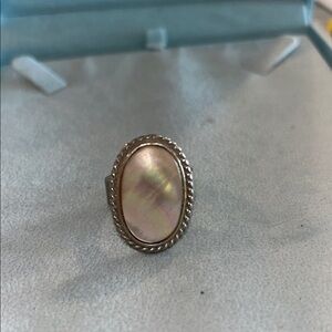 Elegant Silver and mother of Pearl Ring